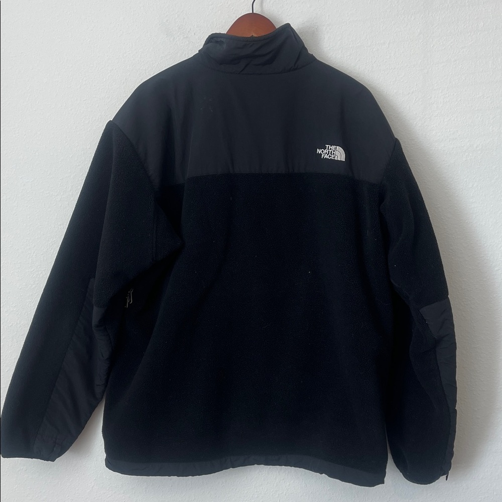 The North Face Men's Black Fleece Zip Up Jacket - Picture 4 of 4